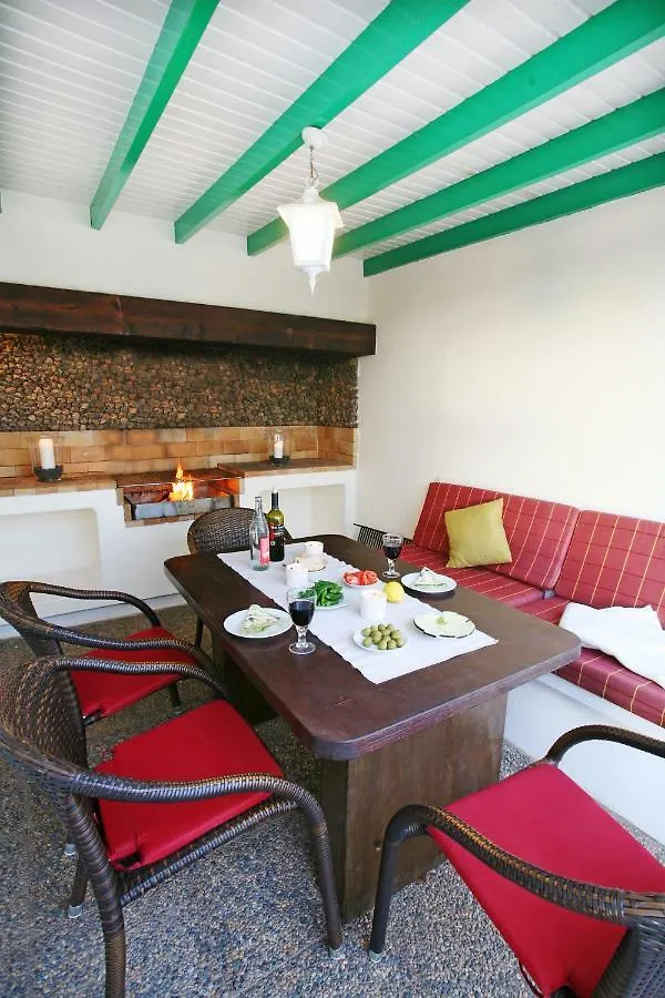 Casas Las Piedras Tías Ferienhaus